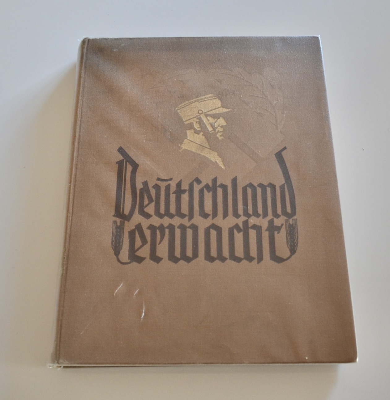 militaria : LIVRE  DEUTSCHLAND ERWARCHT DÉDICACÉ 1940