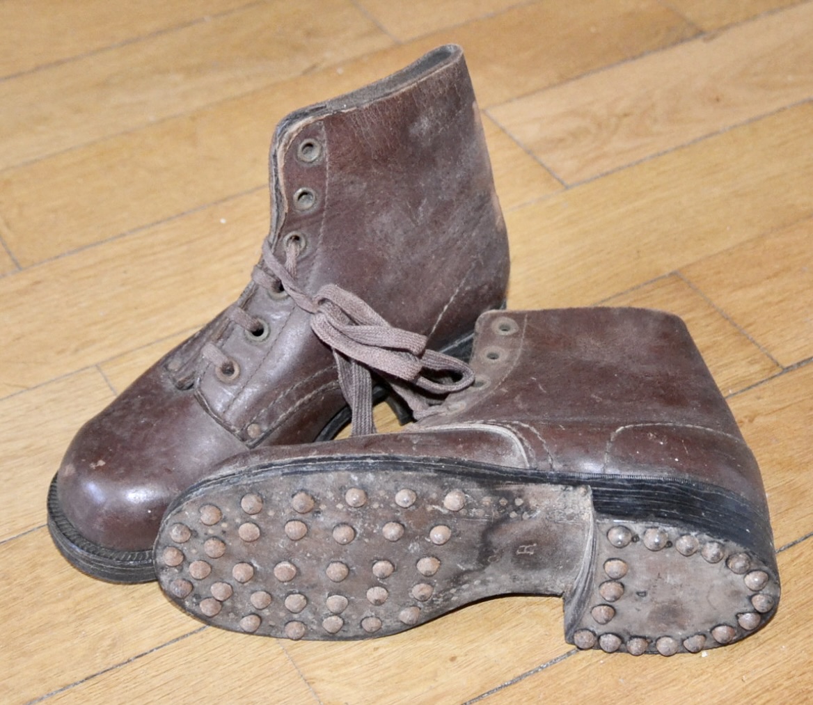militaria : CHAUSSURES ALLEMANDE XJ PIMF MINT