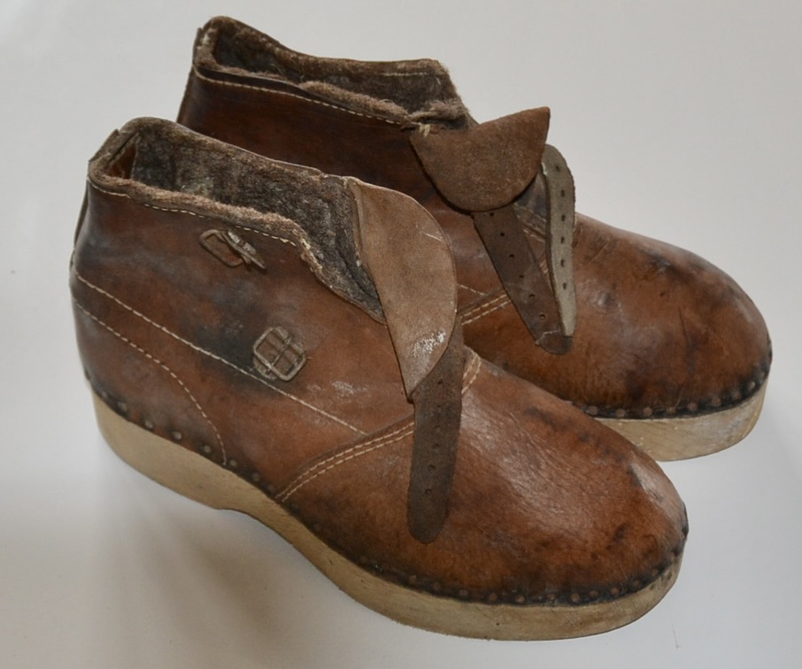 militaria : SUR BRODEQUIN XJ GRAND FROID 1939/45