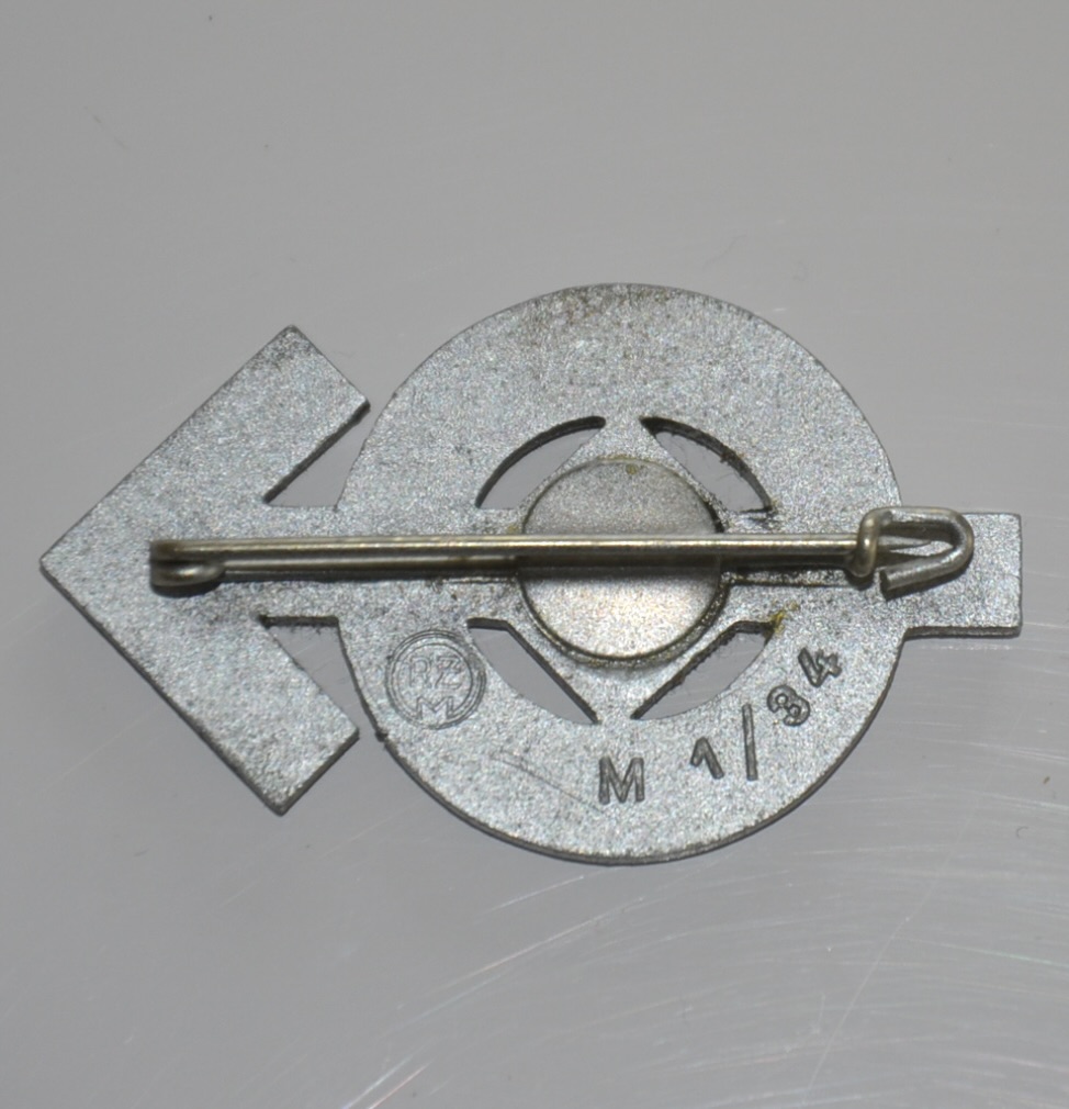 militaria : INSIGNE HJ DE SPORT CLASSE ARGENT M1/34