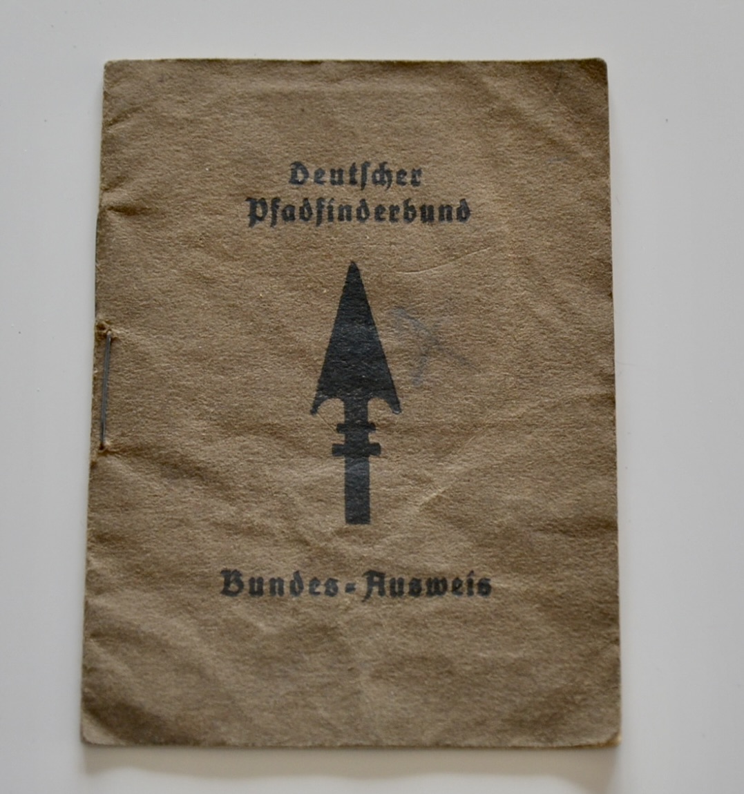 militaria : LIVRET AUSWEISS DEUTSCHER PFADFINDERBUND ( HJ )