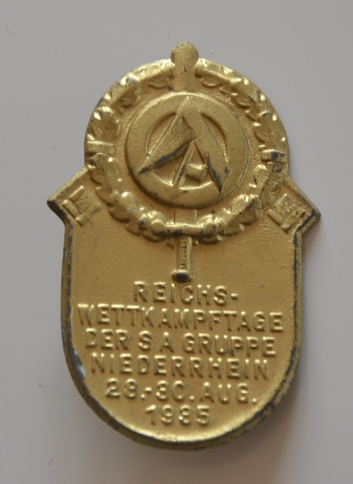 militaria : INSIGNE DE LA SA 1935