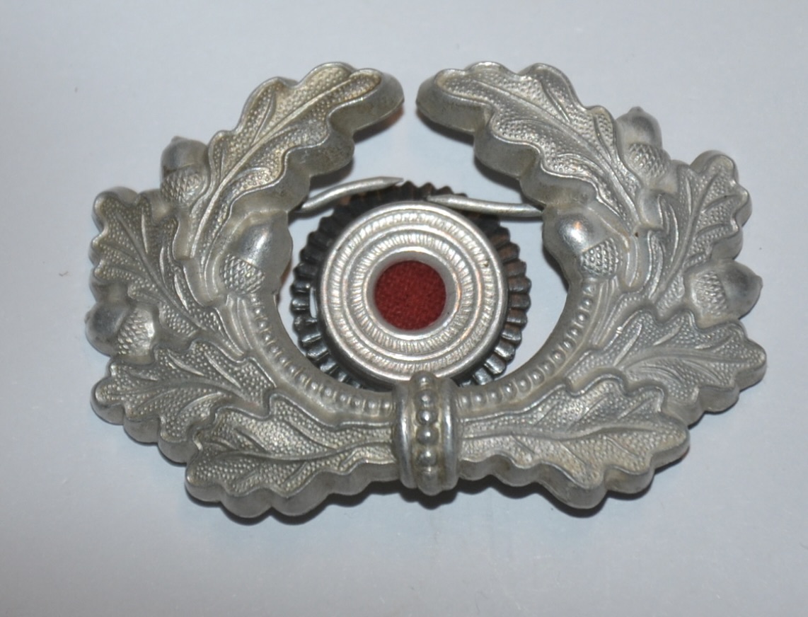militaria : ATTRIBUT DE CASQUETTE ALLEMANDE WW2