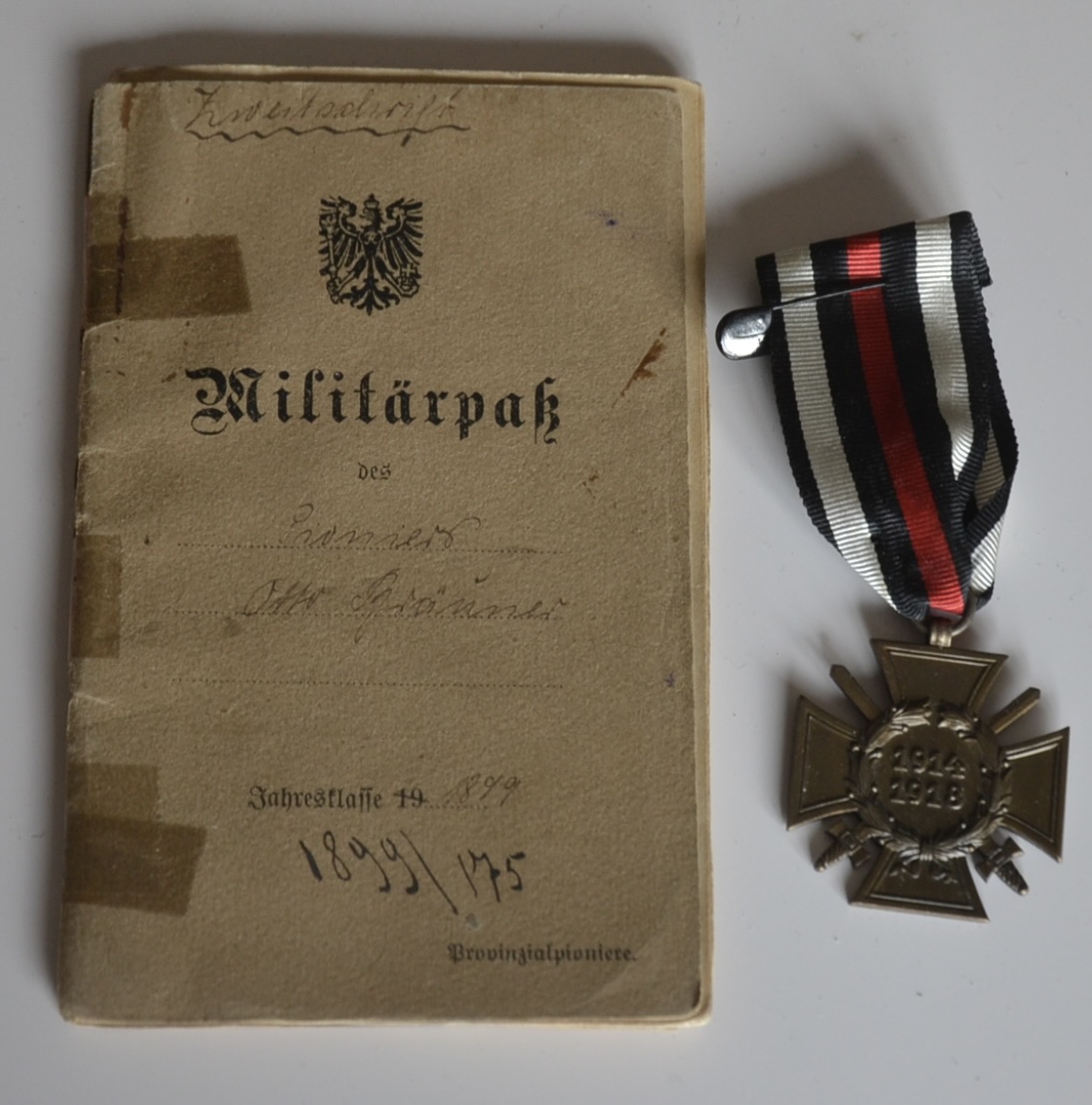 militaria : MILTARPASS DE 1914 + MÉDAILLE MINENWEFER