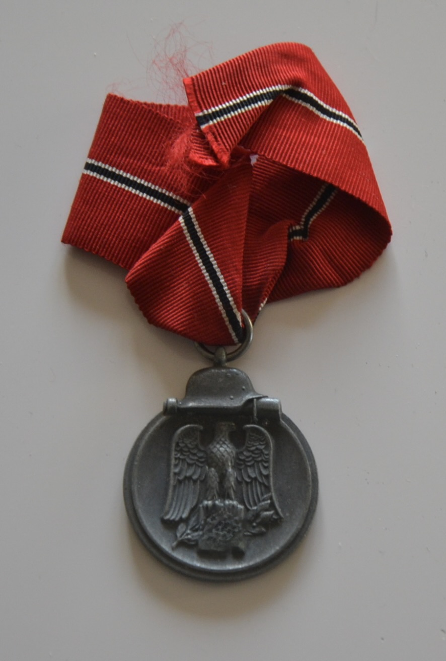 militaria : MÉDAILLE FRONT DE L'EST 1941/42