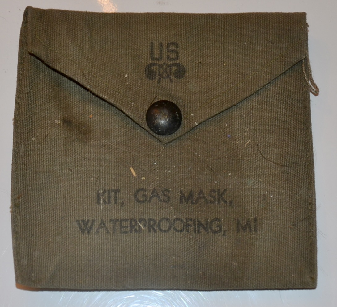 militaria : POCHETTE US GAS MASK WATERPROOFING KIT M1