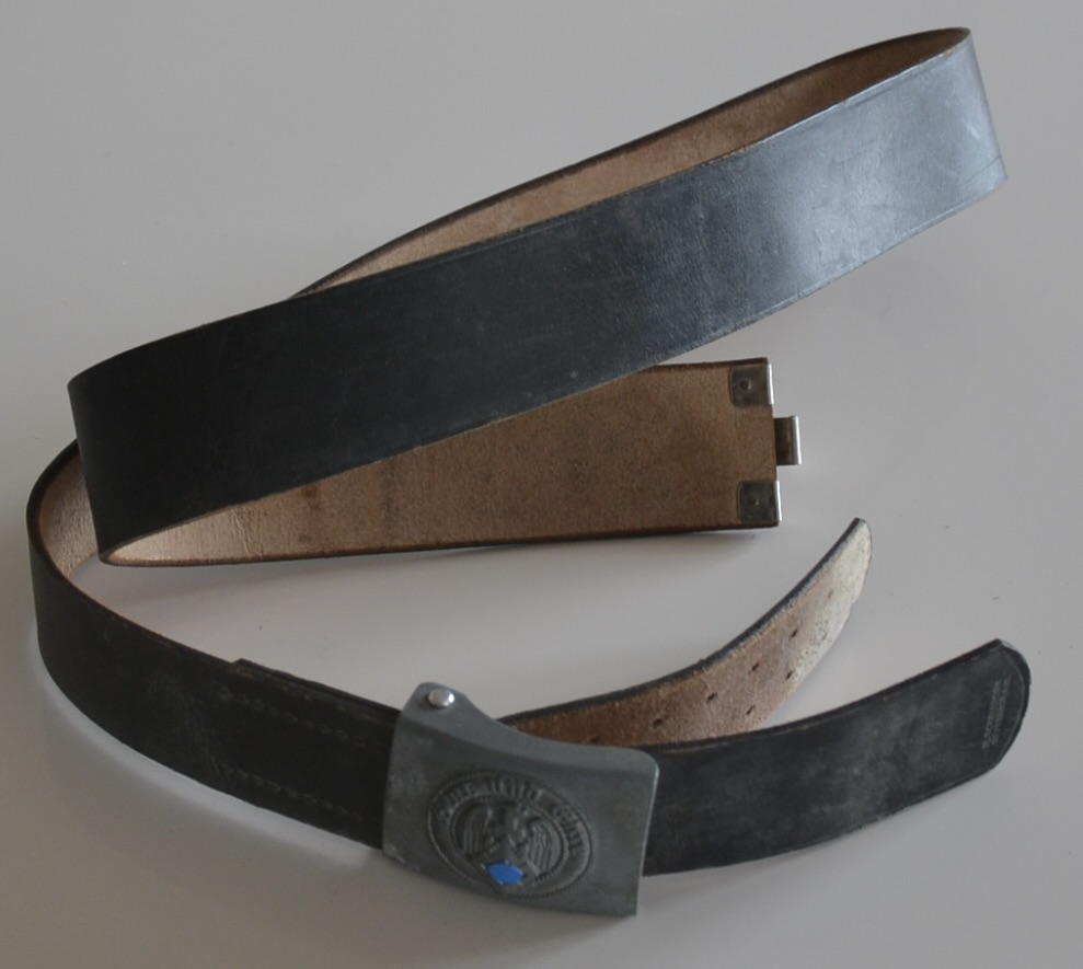 militaria : CEINTURON HJ AVEC FABRICANT