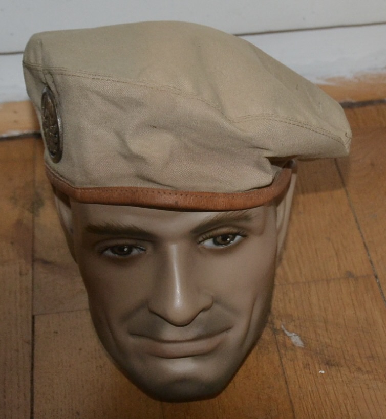 militaria : BERET KAKI CLAIR PARACHUTISTE DE SORTIE 1959 ALGÉRIE