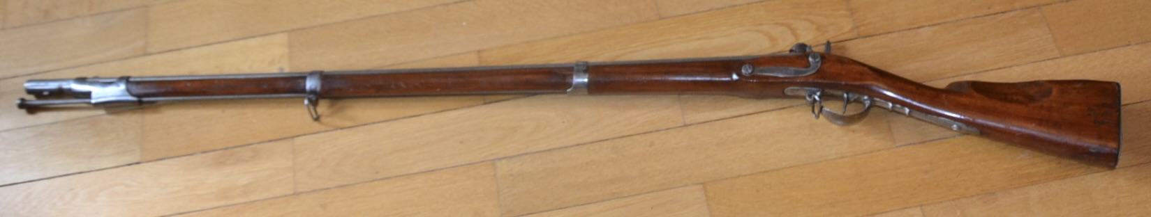 militaria : FUSIL SUITE
