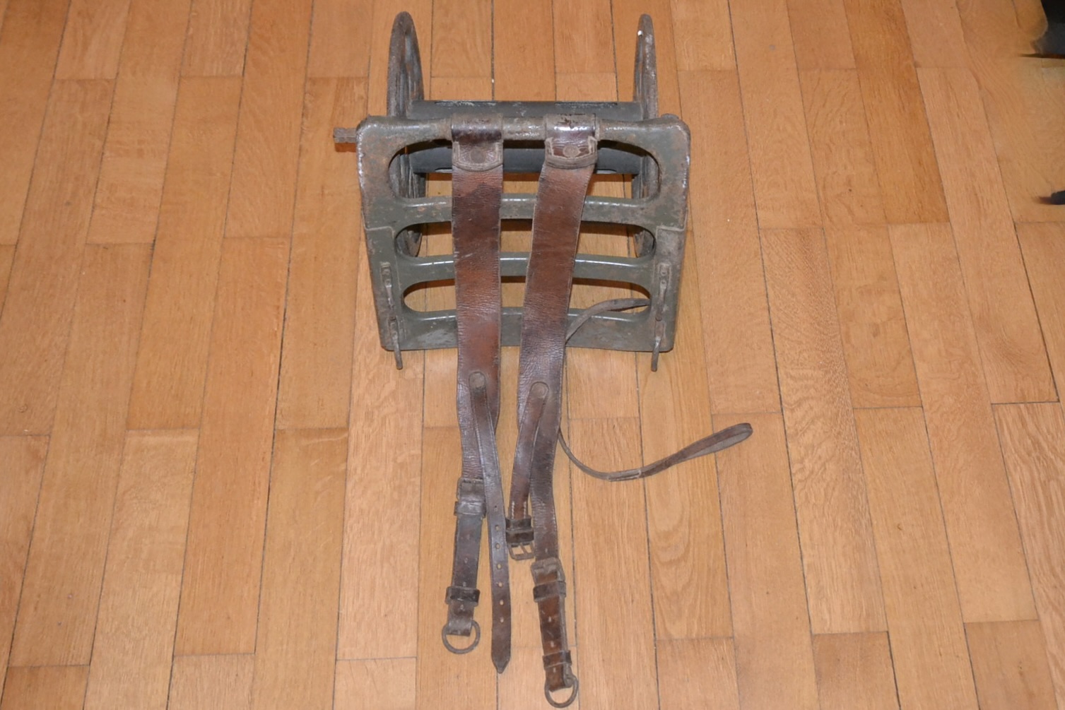 militaria : DEROULEUR DE CABLE TÉLÉPHONIQUE ALLEMAND DATÉ 1939