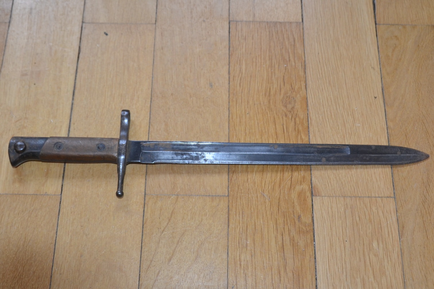 militaria : BAIONNETTE CARCANO MDL 1891 DATÉE 1942