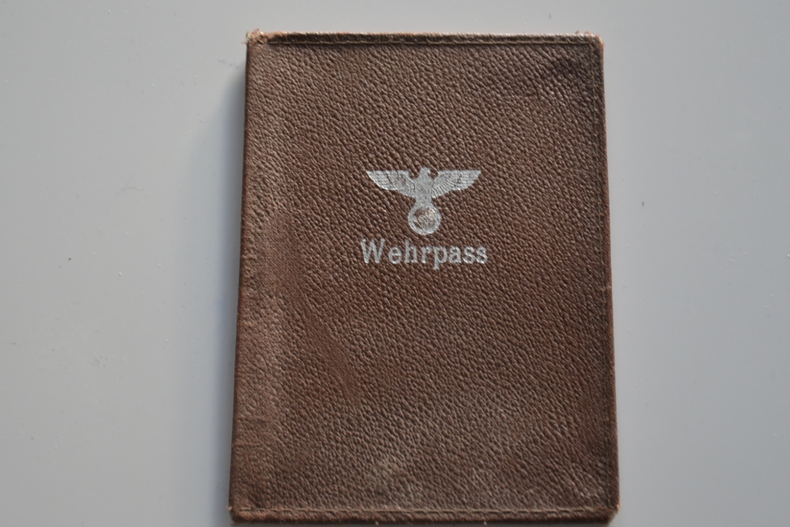 militaria : PROTECTION WEHRPASS BRUN