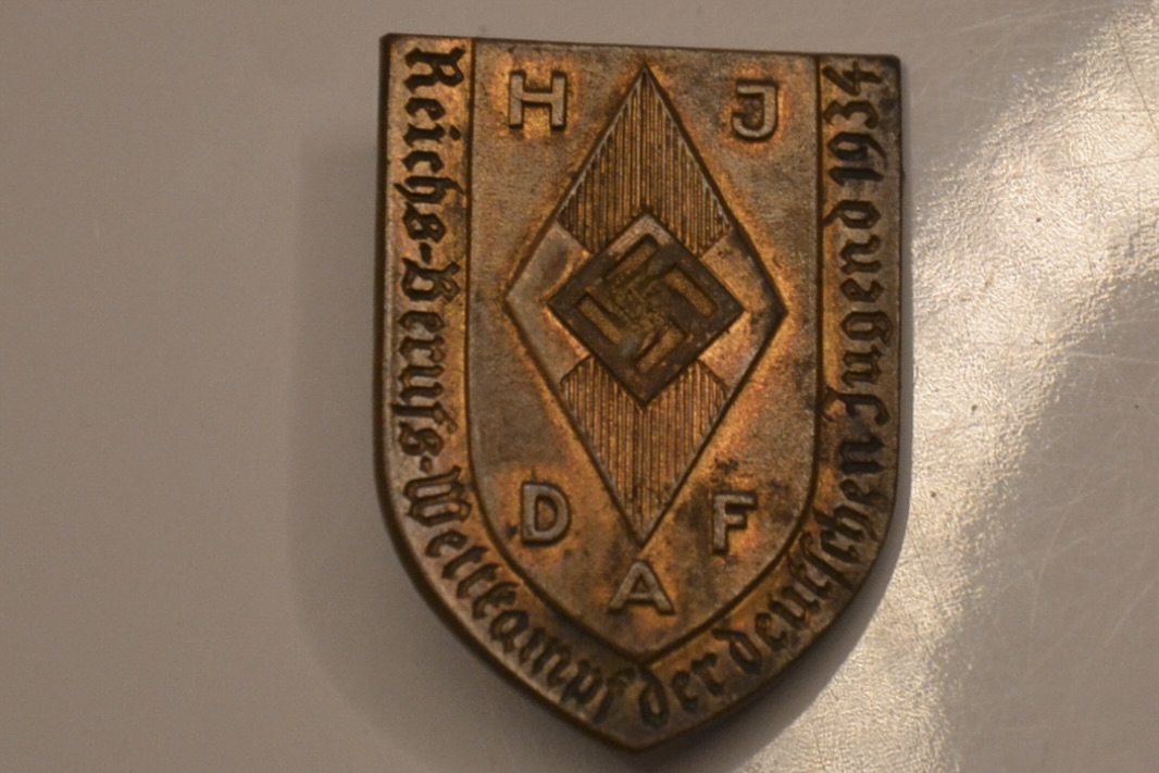 militaria : INSIGNE HJ /DAF 1934