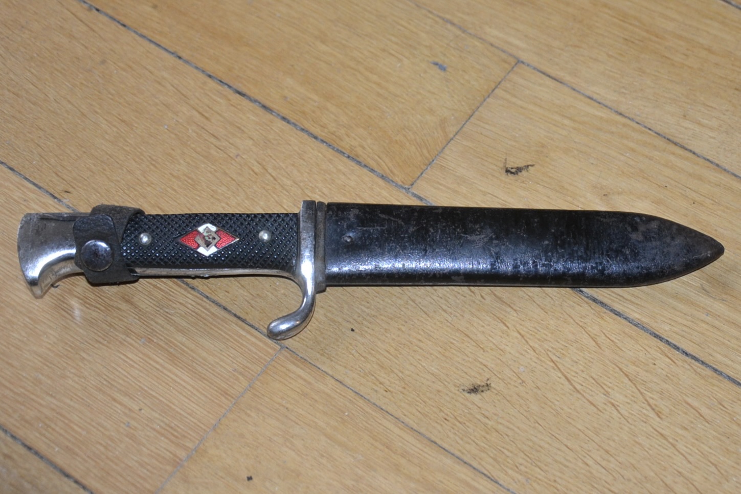 militaria : COUTEAU HJ AVEC DEVISE ET FABRICANT