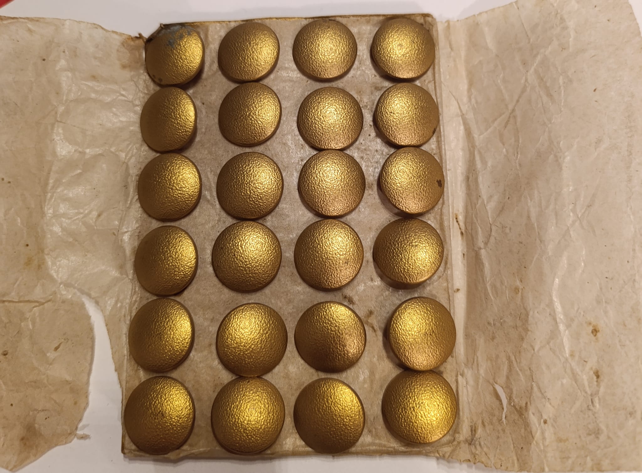 militaria : PLAQUETTE BOUTON PL DORÉ ALSACIEN