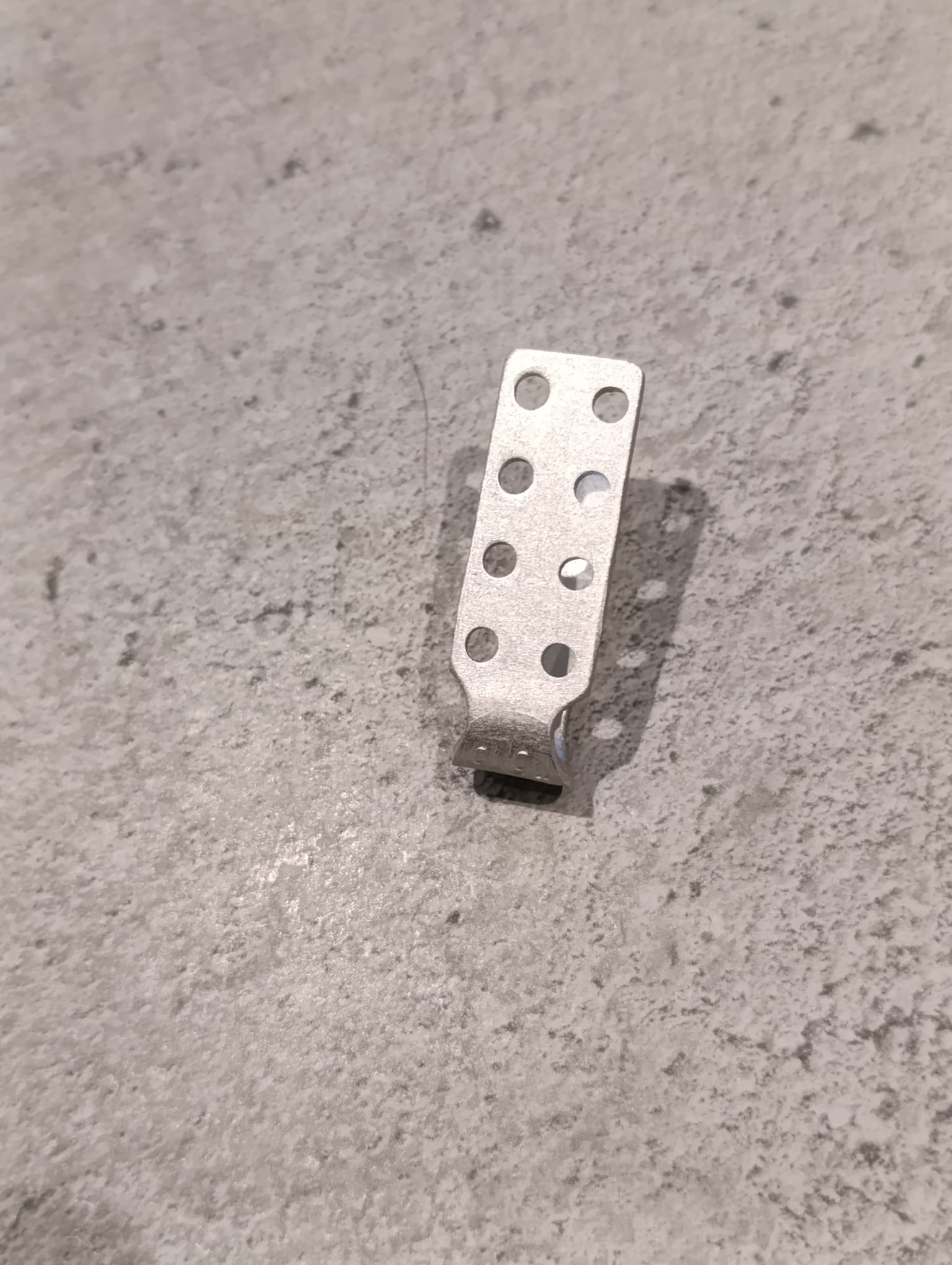 militaria : CROCHET POUR UNIFORME PARTI RZM