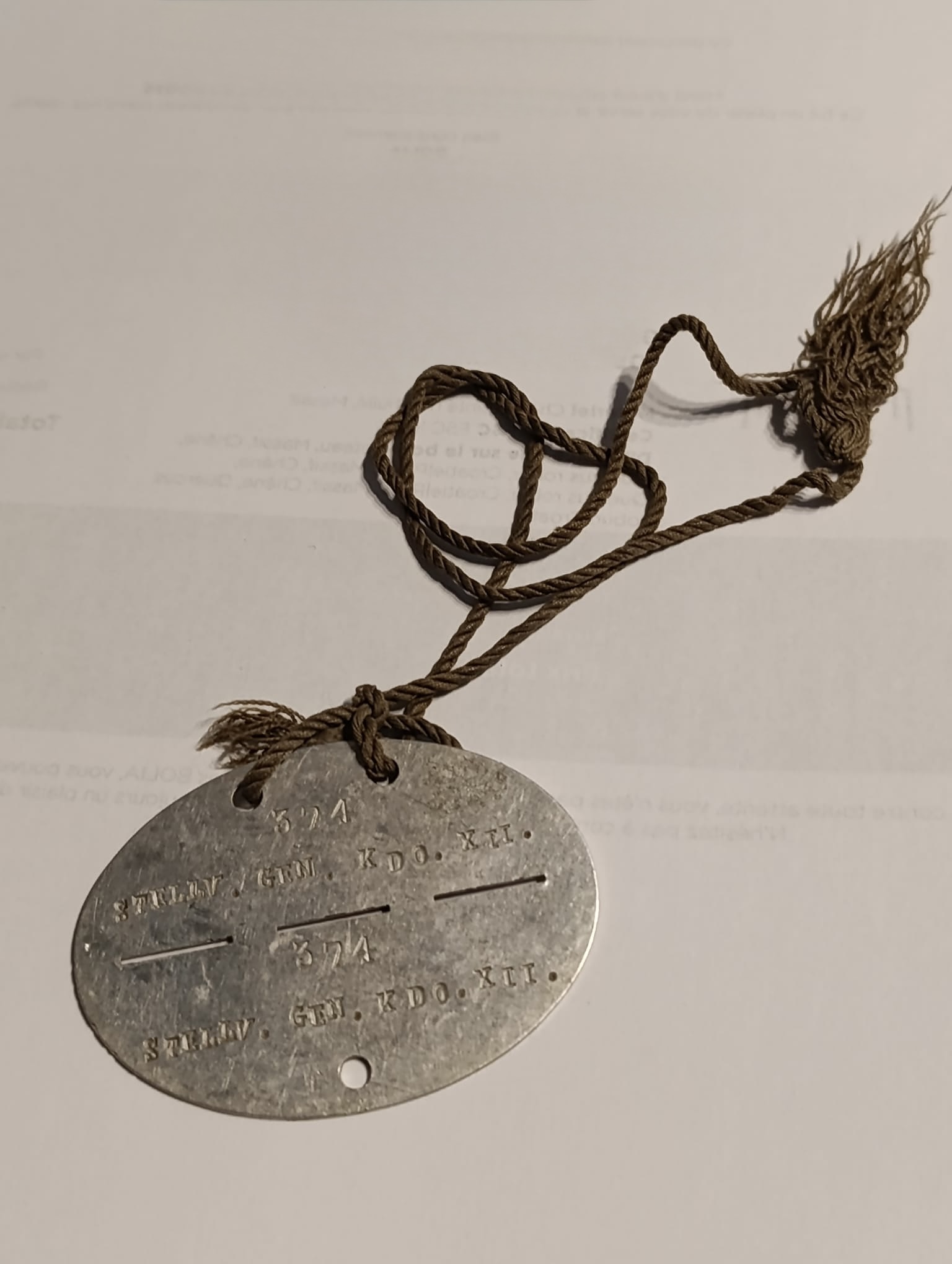 militaria : PLAQUE D'IDENTITÉ  ALLEMANDE DE SECRETAIRE  GENERAL WW2