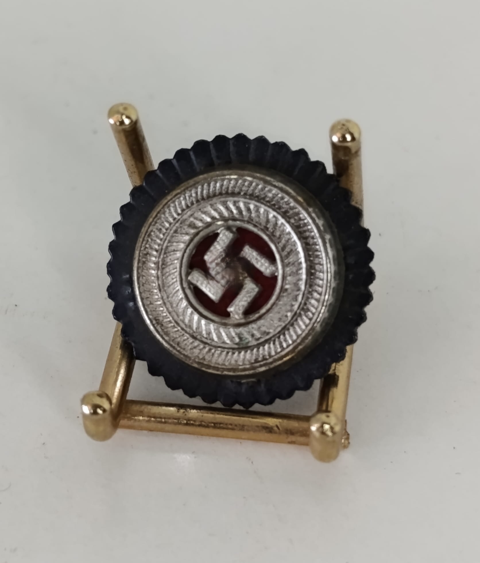 militaria : COCARDE DE CASQUE  NSDAP  1er modèle